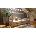 Łóżko domek z barierkami Bella w stylu skandynawskim z szufladami