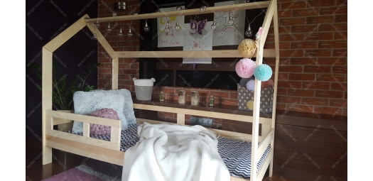 Drewniane Łóżko Domek z barierką Naturalne Milos